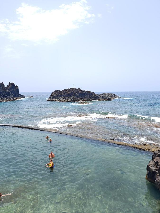 Cozy Apartment In Front Of The Natural Pools El Pris Exterior foto