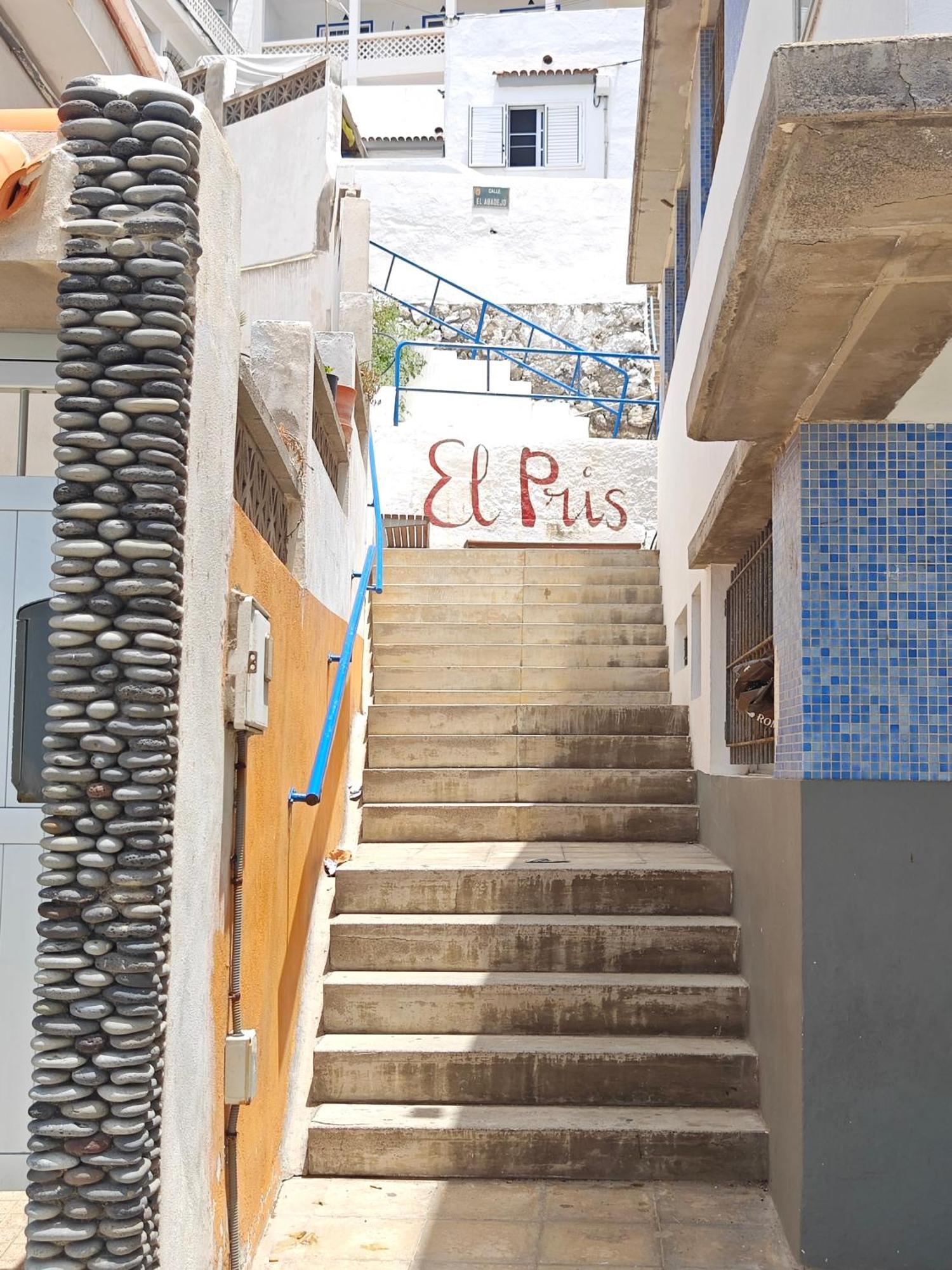 Cozy Apartment In Front Of The Natural Pools El Pris Exterior foto